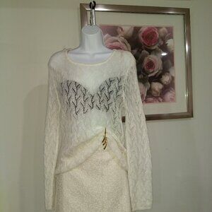 Hillard & Hanson Sheer Sweater Size M.